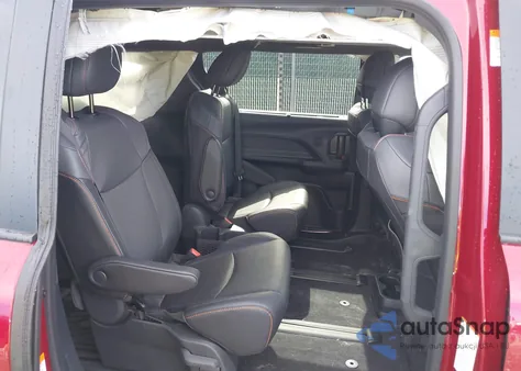 2024 Toyota Sienna Xse from USA, damaged, VIN 5TDDRKEC0RS211165